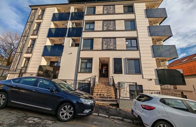 Alquiler de un acogedor apartamento de 2 habitaciones, 42 m², Zvezdara, Belgrado, Serbia